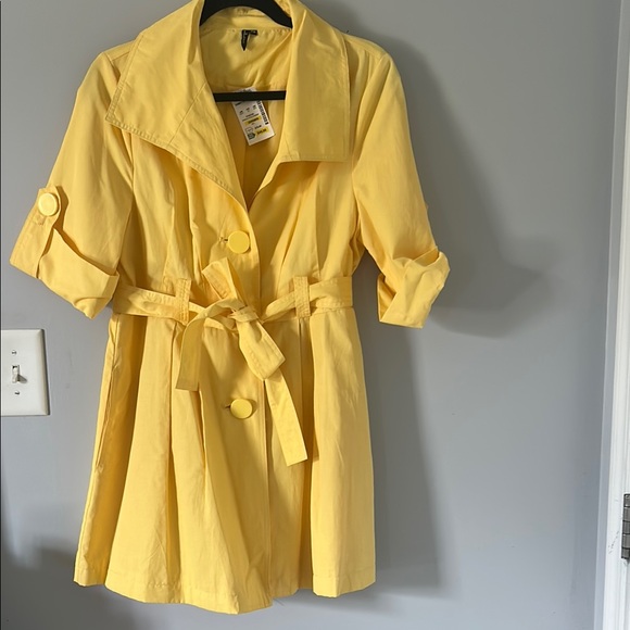 ambition Jackets & Blazers - Stunning Yellow Belted Women's Jacket